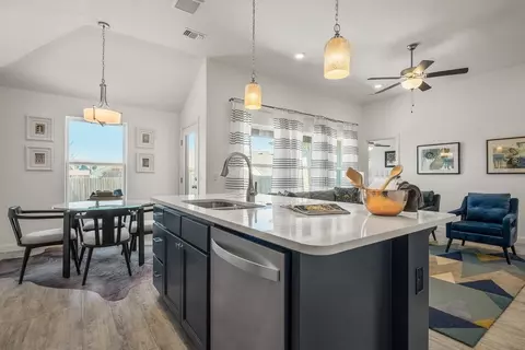 Kitchen - Elena Dr., Blanchard, OK 73010 photo 6 of 7
