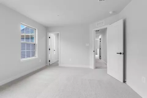 Bedroom - 7212 Dolomite Rd, Frederick, MD 21701 photo 10 of 11
