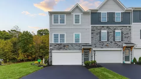 1802 Canterbury Dr, Imperial, PA 15126