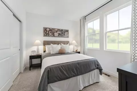 Bedroom - 334 Delta Way, Elyria, OH 44035 photo 3 of 4
