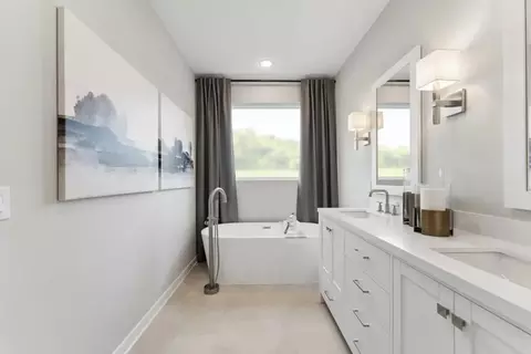 Bath - 334 Delta Way, Elyria, OH 44035 photo 2 of 7