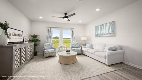 Living - 921 Roberto Ave, Baker, LA 70714 photo 1 of 1