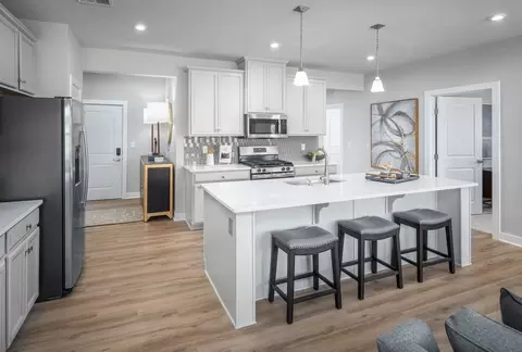 Kitchen - 3965 Annie Kess Dr UNIT A, Pasadena, MD 21122 photo 8 of 10