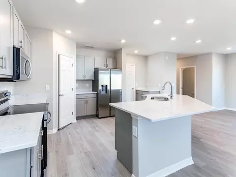 Kitchen - 5850 Piney Shrub Pl, Saint Cloud, FL 34771 photo 1 of 3