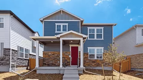677 N Ukraine St, Aurora, CO 80018