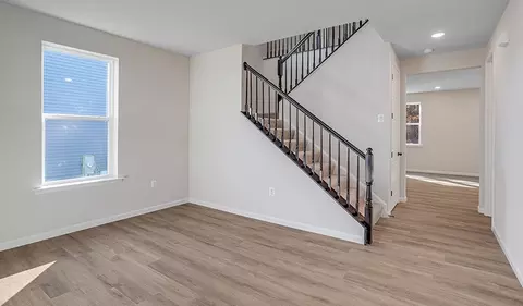 2812 White Tail Dr, Locust Grove, VA 22508
