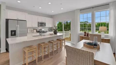 305 Lantern Ct, Sellersville, PA 18960