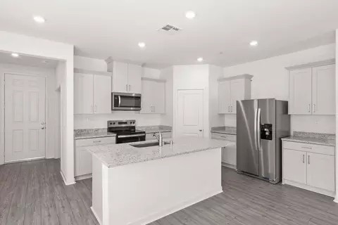 Kitchen - 80462 Northgate Rd, Indio, CA 92201 photo 1 of 1