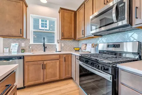 Kitchen - 323 Broad Furrows Ave, Delaware, OH 43015 photo 1 of 5