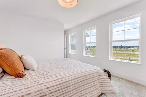 Bedroom - 323 Broad Furrows Ave, Delaware, OH 43015 photo 8 of 8