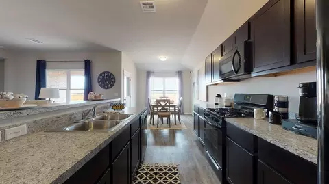 Kitchen - 29437 E 80th St S, Broken Arrow, OK 74014 photo 2 of 4
