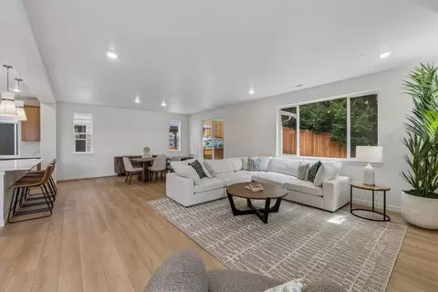 Living - 24237 13th Ave SE, Bothell, WA 98021 photo 3 of 5
