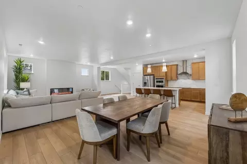 Dining - 24237 13th Ave SE, Bothell, WA 98021 photo 1 of 1