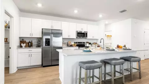 Kitchen - 13610 Cornerstone Way, Parrish, FL 34219 photo 1 of 8