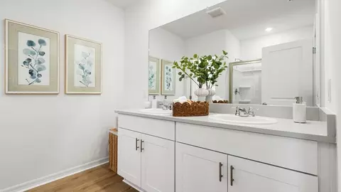 Bath - 13610 Cornerstone Way, Parrish, FL 34219 photo 1 of 3