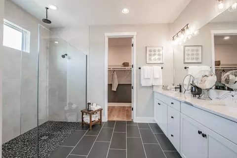 Bath - 3776 142nd Ter E, Parrish, FL 34219 photo 1 of 1