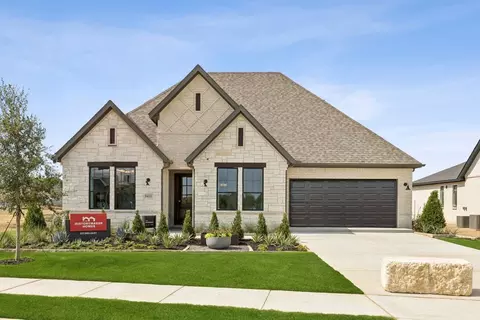 Exterior - 1612 Trinity Dr, Benbrook, TX 76132 photo 8 of 9