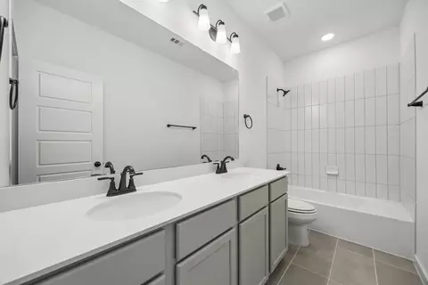 Bath - 1612 Trinity Dr, Benbrook, TX 76132 photo 3 of 10