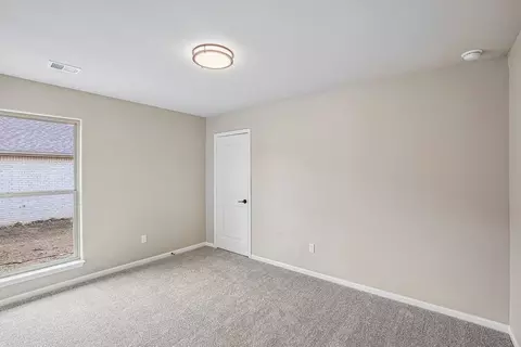 Bedroom - 19500 Ridgeview Rd, Spring Hill, KS 66083 photo 7 of 9
