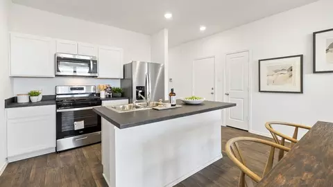 Kitchen - 191 Arnold Loop, Uhland, TX 78640 photo 8 of 9
