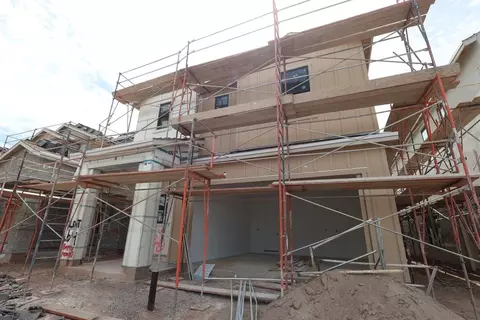 Exterior - 51 E Windsor Dr, Gilbert, AZ 85296 photo 2 of 11