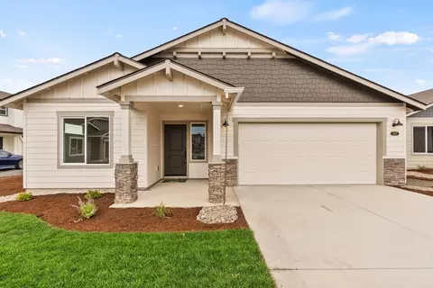 Exterior - 21268 SE Rosengarth Dr, Bend, OR 97702 photo 3 of 3