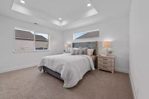 Bedroom - 21268 SE Rosengarth Dr, Bend, OR 97702 photo 3 of 6