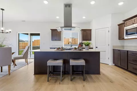 Kitchen - 21268 SE Rosengarth Dr, Bend, OR 97702 photo 14 of 15