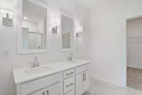 103 Kingswood Cir, Bloomingdale, GA 31302