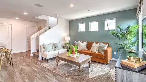 915 Pink Sugarbird St, Henderson, NV 89011