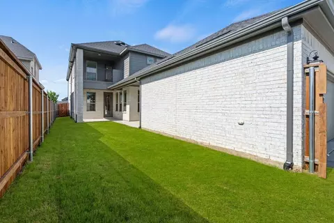Exterior - 3204 Philly St, Celina, TX 75009 photo 7 of 10
