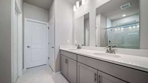 Bath - 7072 N Obsidian Way, Eagle Mountain, UT 84005 photo 1 of 1