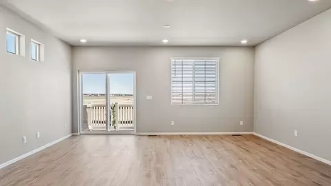 Living - 7072 N Obsidian Way, Eagle Mountain, UT 84005 photo 4 of 6