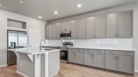 Kitchen - 7072 N Obsidian Way, Eagle Mountain, UT 84005 photo 2 of 3