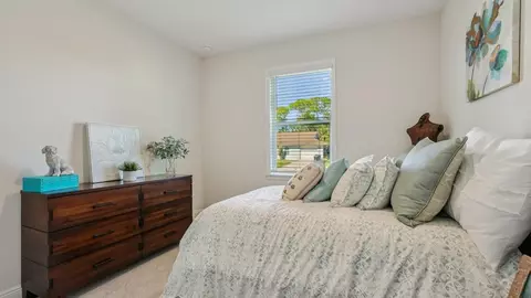 Bedroom - 2214 Elegant Mnr Cir, Edgewater, FL 32141 photo 9 of 11
