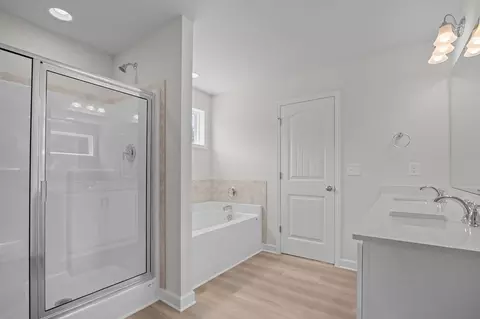 Bath - Montevallo Lane, Ayden, NC 28513 photo 11 of 26