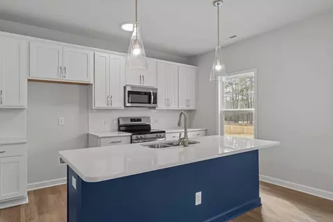 Kitchen - Montevallo Lane, Ayden, NC 28513 photo 10 of 13