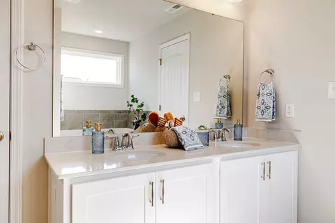 Bath - Montevallo Lane, Ayden, NC 28513 photo 8 of 27