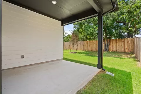 Exterior - 6570 Marsh Ln, Buda, TX 78610 photo 4 of 7