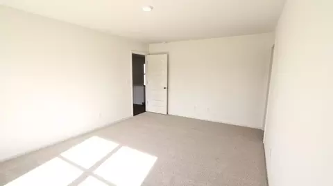 Bedroom - 18512 Caffee Dr, Vance, AL 35490 photo 1 of 11