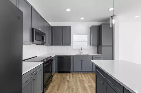 Kitchen - 1505 Denmark Rd, Union, MO 63084 photo 6 of 7