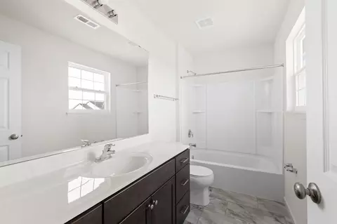 Bath - 1505 Denmark Rd, Union, MO 63084 photo 3 of 5