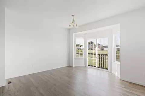 Living - 1505 Denmark Rd, Union, MO 63084 photo 4 of 9