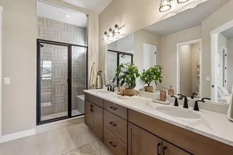 Bath - 16512 E 166th Pl, Brighton, CO 80602 photo 7 of 11