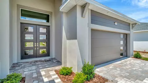Exterior - 8308 Golden Beach Ct, Parrish, FL 34219 photo 4 of 21