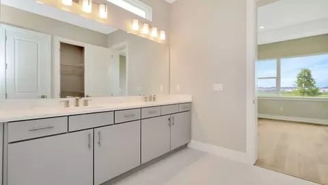Bath - 8308 Golden Beach Ct, Parrish, FL 34219 photo 6 of 7