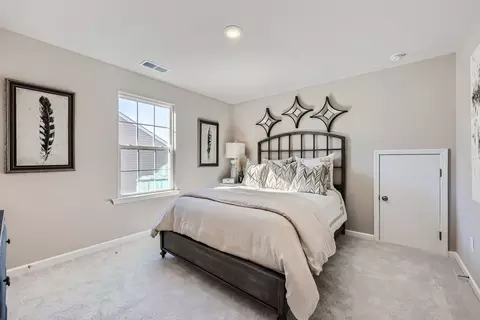Bedroom - 7515 Starwatch Ct, Maiden, NC 28650 photo 16 of 18