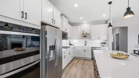 Kitchen - 23625 Marshview Dr, Rogers, MN 55374 photo 5 of 13