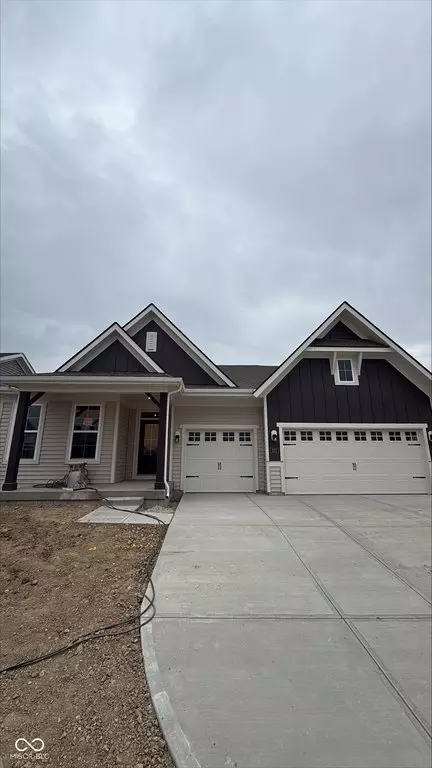 572 Firefly Ct, Greenfield, IN 46140