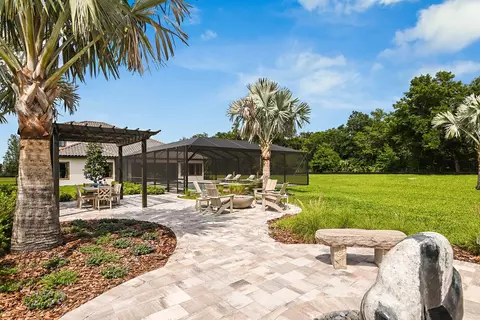 Exterior - 10517 Meadowrun Dr, Lithia, FL 33547 photo 9 of 14